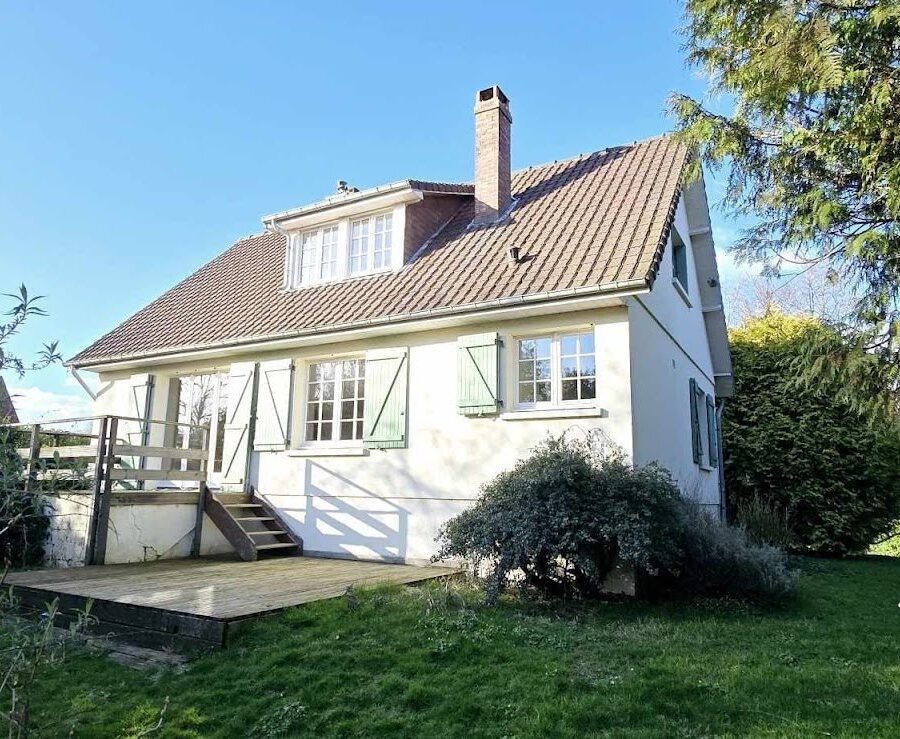 pavillon vendu à Varengeville-sur-Mer avec terrasse, jardin, volets verts